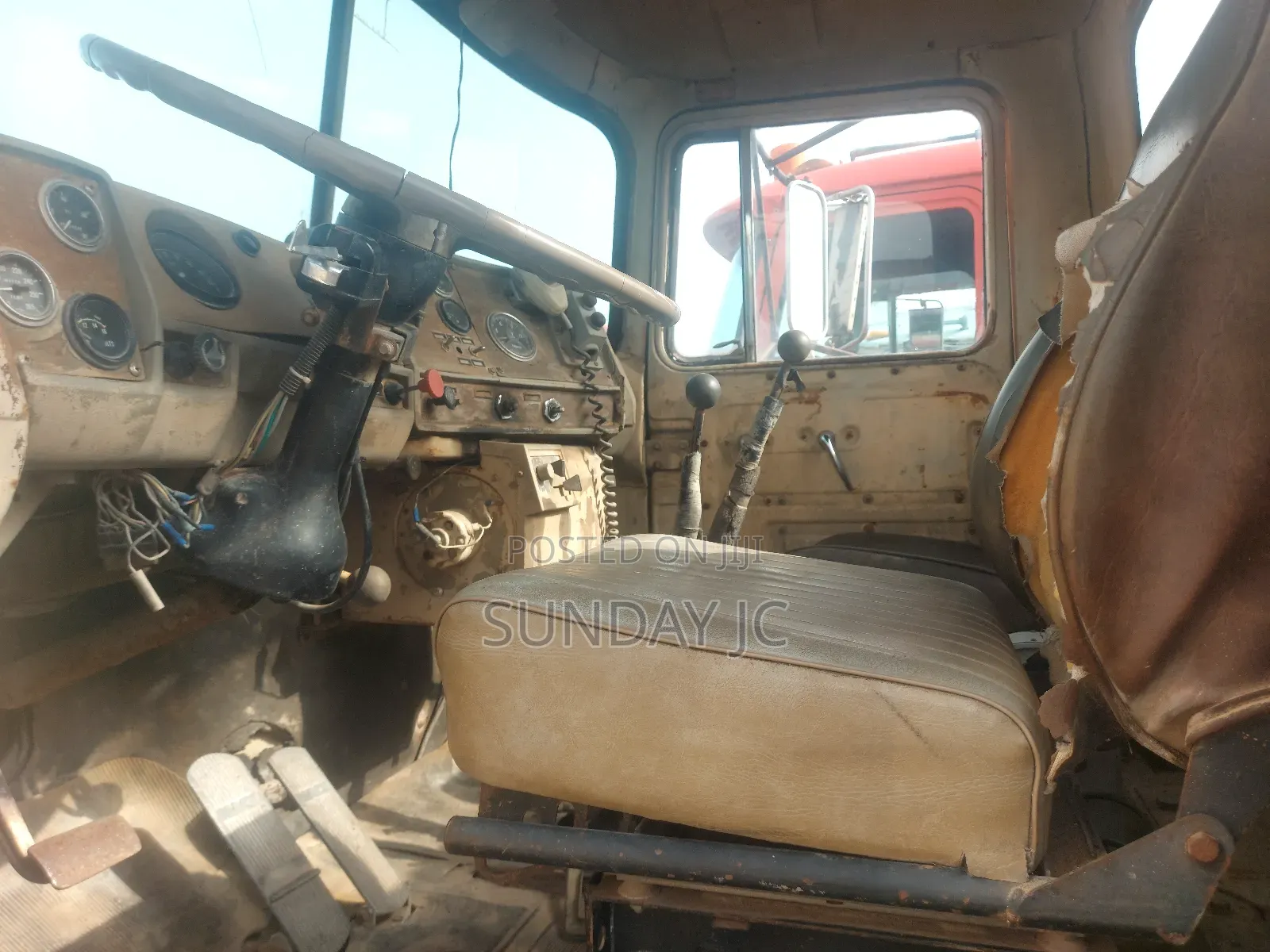 Tokunbo 12valve R Model Mack Ten Tyres Head Truck Double Gear Lever