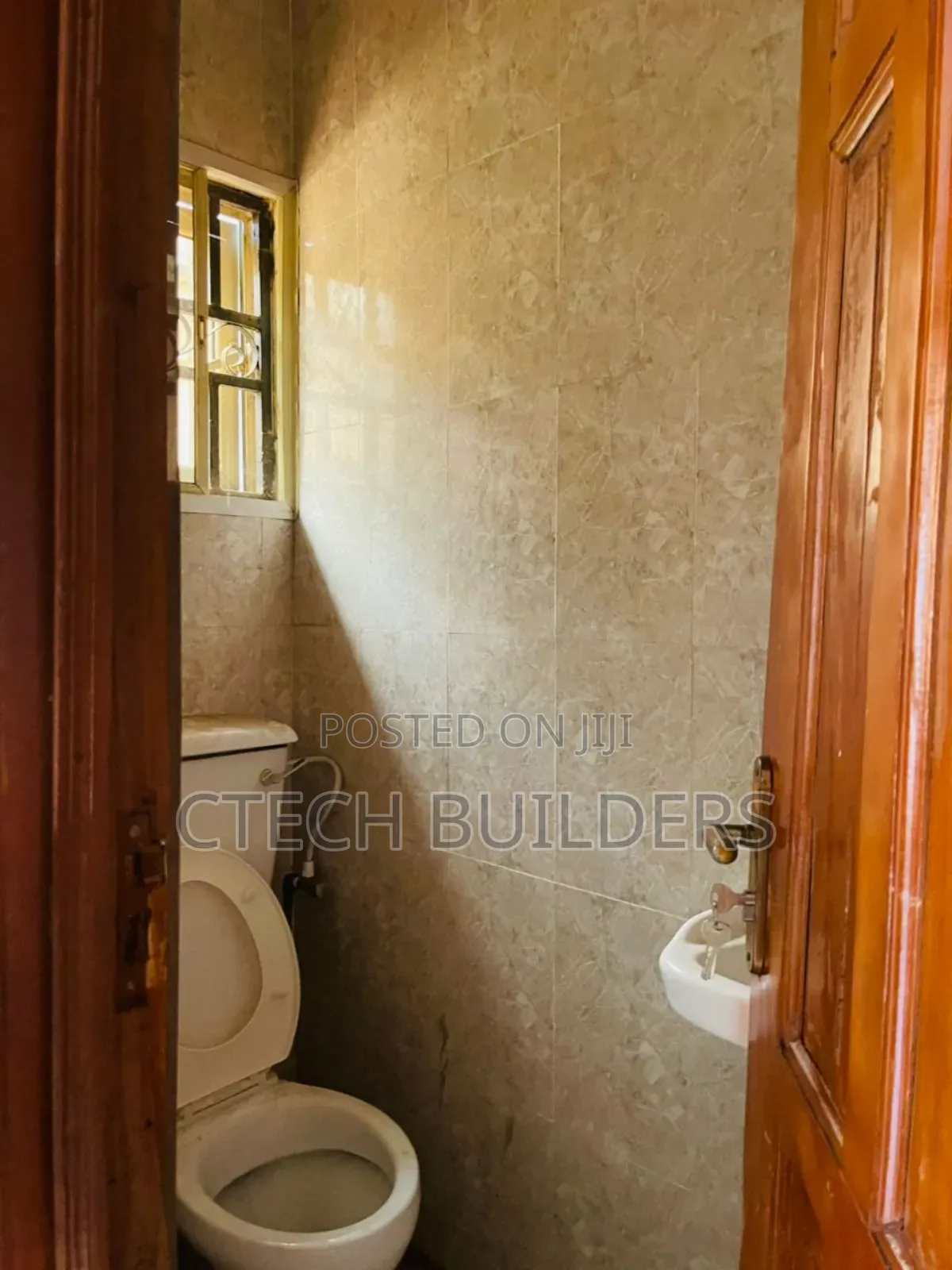 2bdrm Block of Flats in Benin City for rent