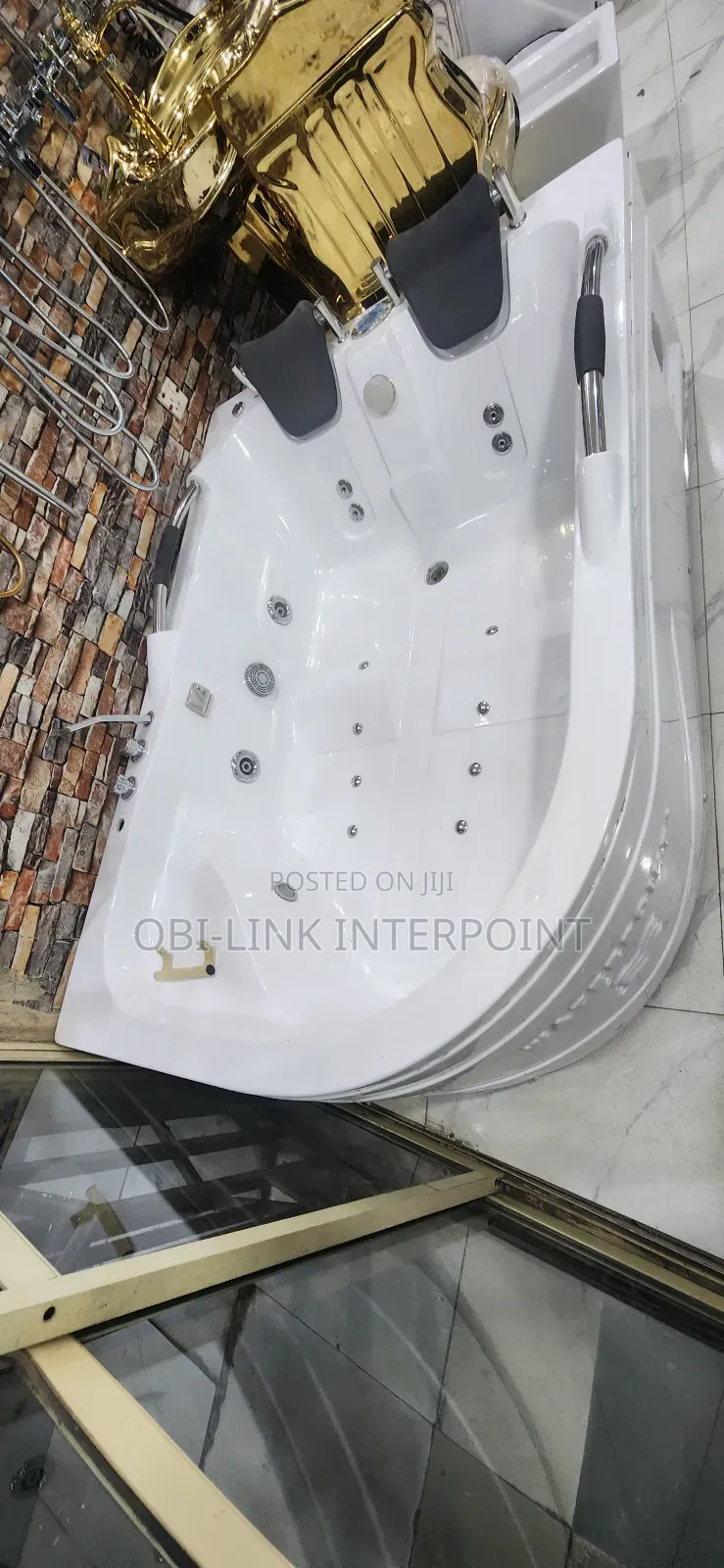 England Double Jaccuzzi