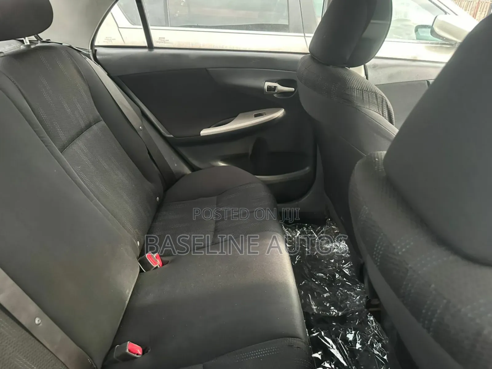 Toyota Corolla 2011 Silver