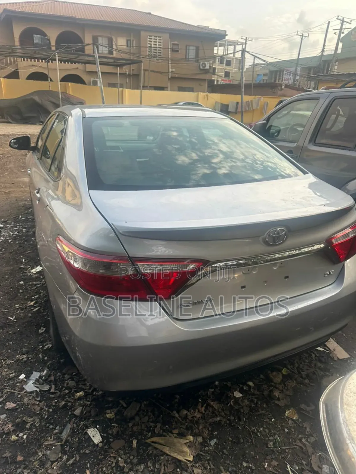 Toyota Camry 2016 Silver