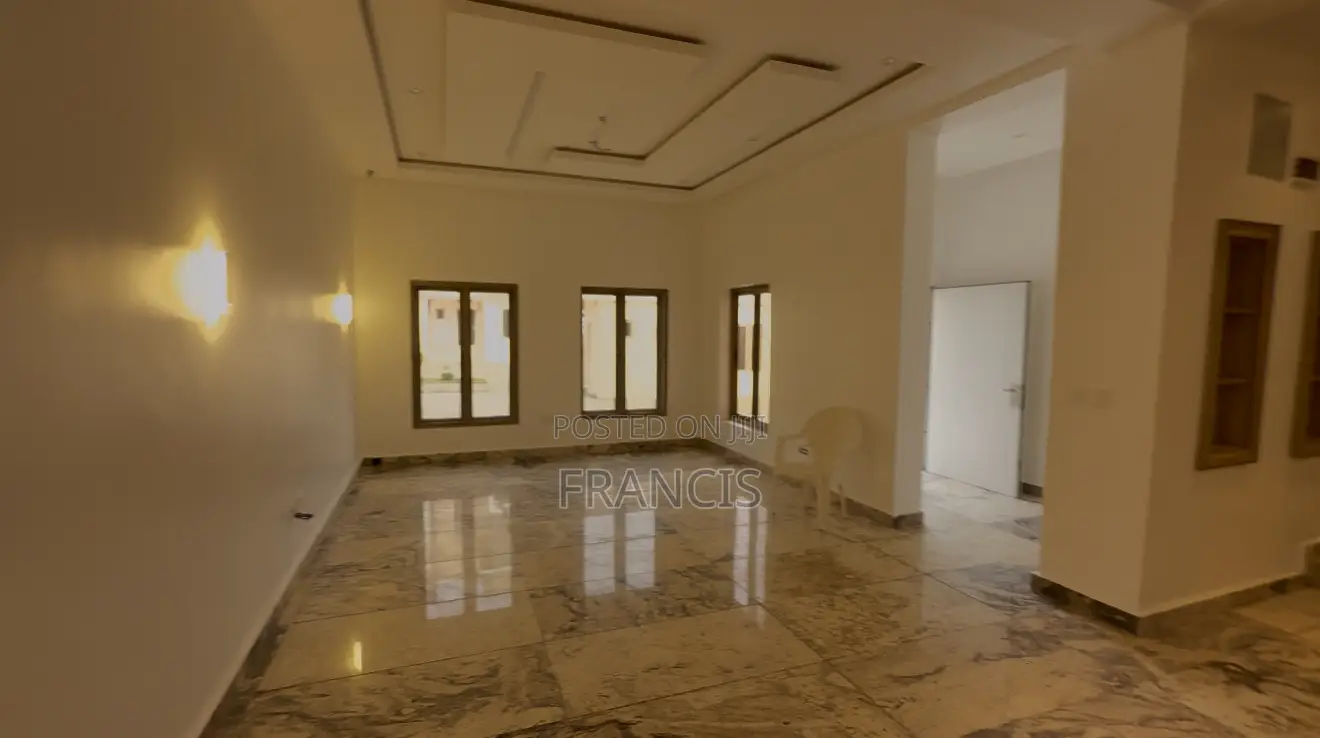 4bdrm Townhouse/Terrace in Dawaki for sale