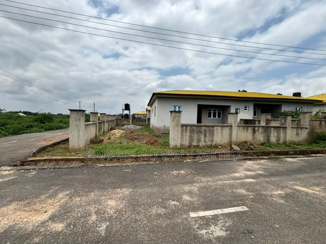 3bdrm Bungalow in Praise Court Estate,, Abeokuta South for sale