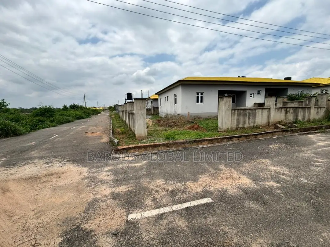 3bdrm Bungalow in Praise Court Estate,, Abeokuta South for sale