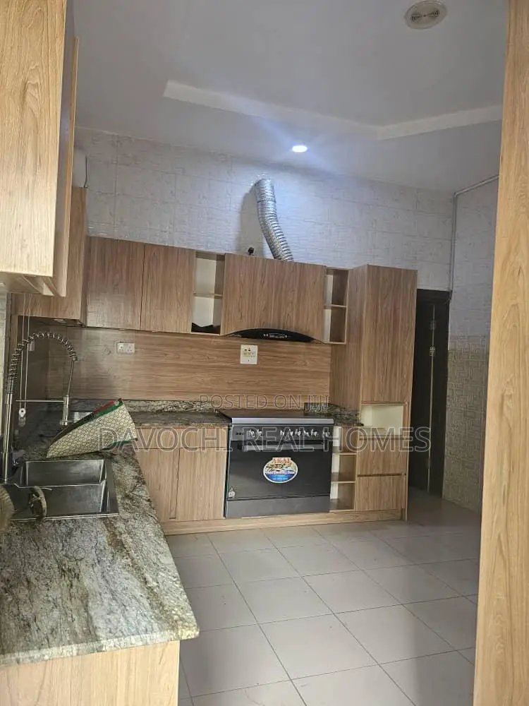4bdrm Duplex in Ikate for rent