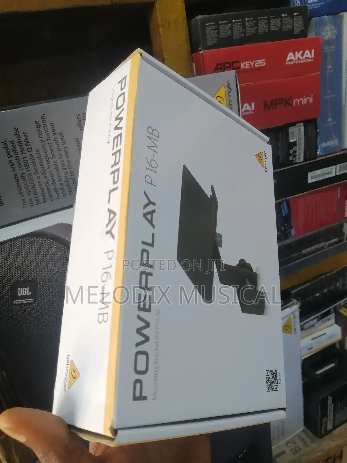 Behringer Powerplay P16-Mb