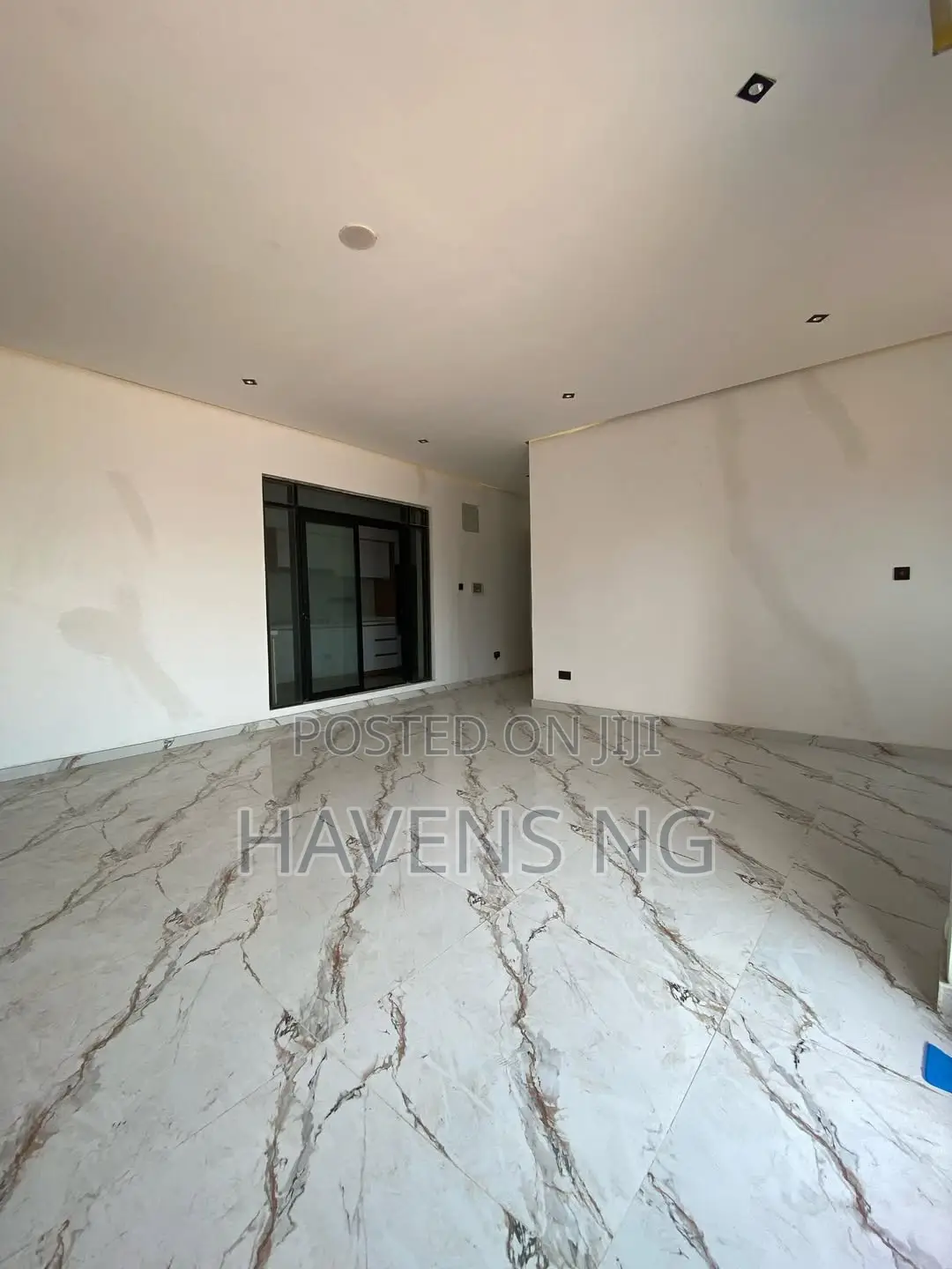2bdrm Apartment in Ikate for sale