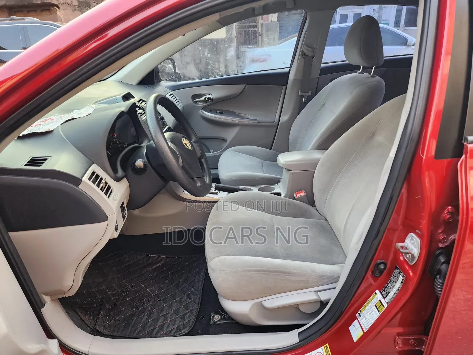 Toyota Corolla LE 4dr Sedan (1.8L 4cyl 4A) 2012 Red