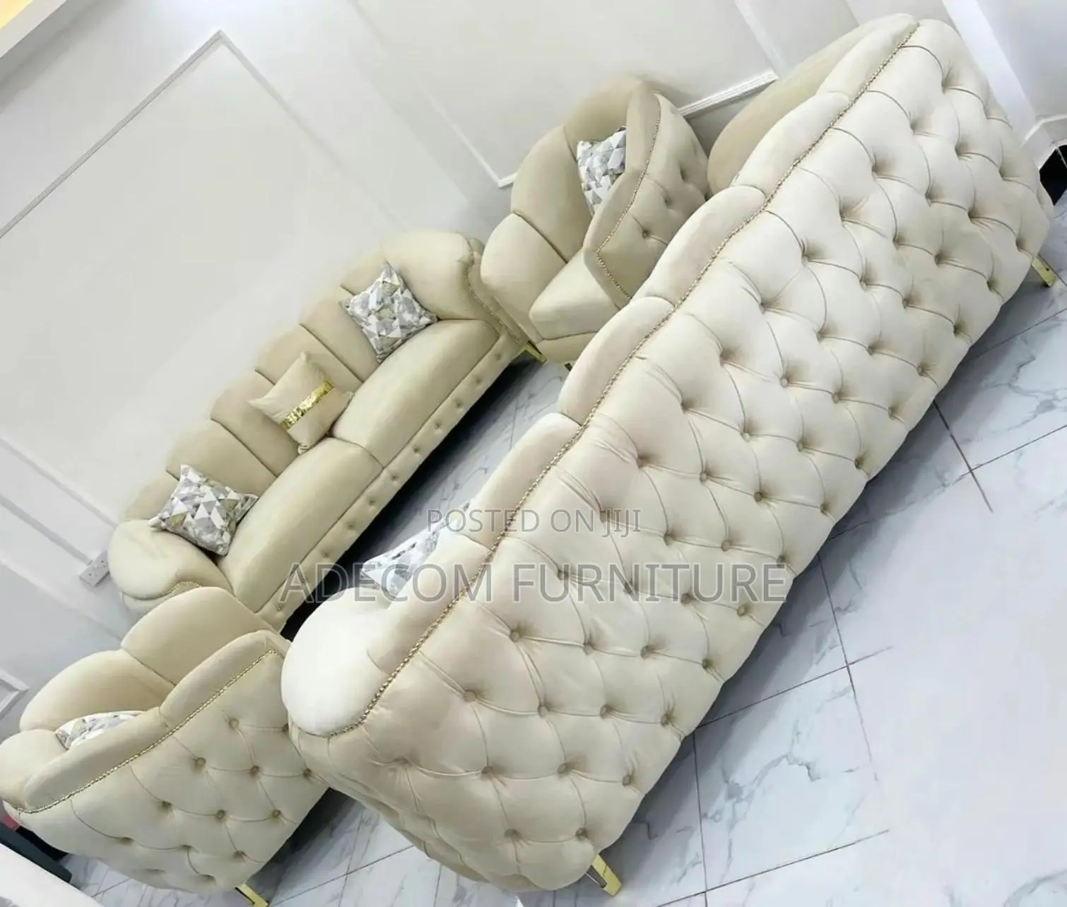 Set of Chairs Payment in Delivery