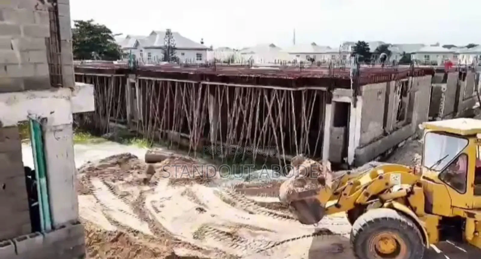4bdrm Maisonette In Bloom Residences, Osapa London For Sale