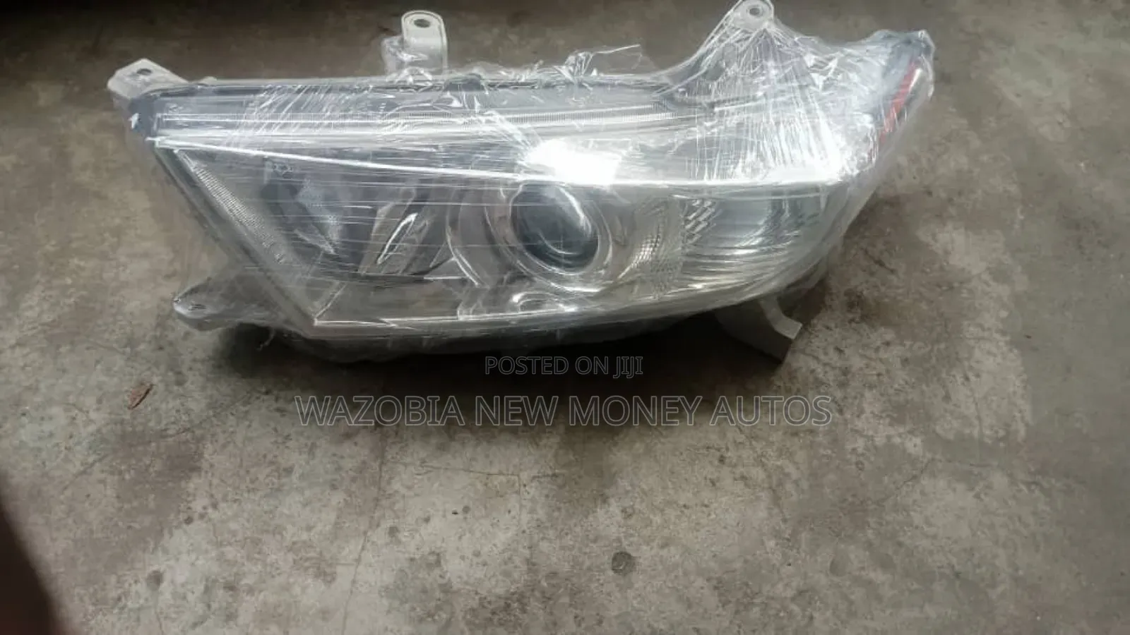 Toyota Highlander Headlamp 2012 Model