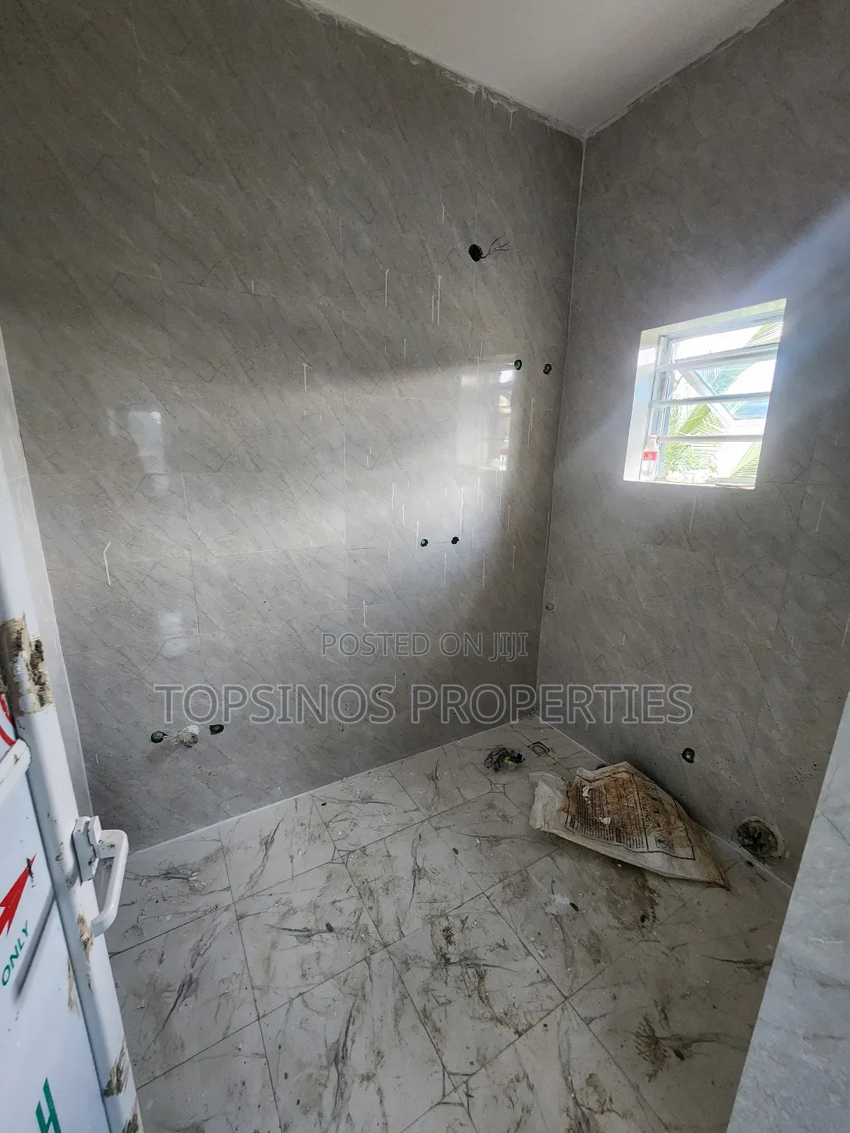 2bdrm Block of Flats in Dawaki for rent