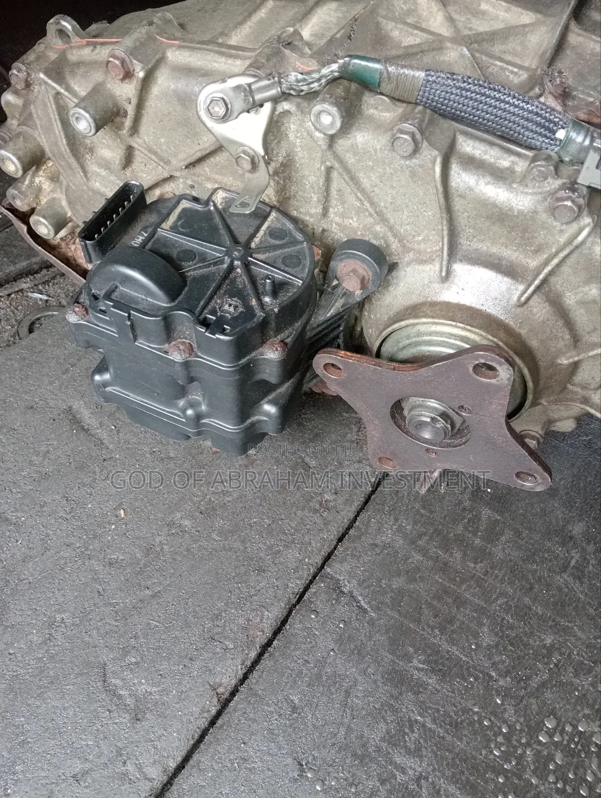 Toyota Landcruiser Auxiliary Gear 2012 Model