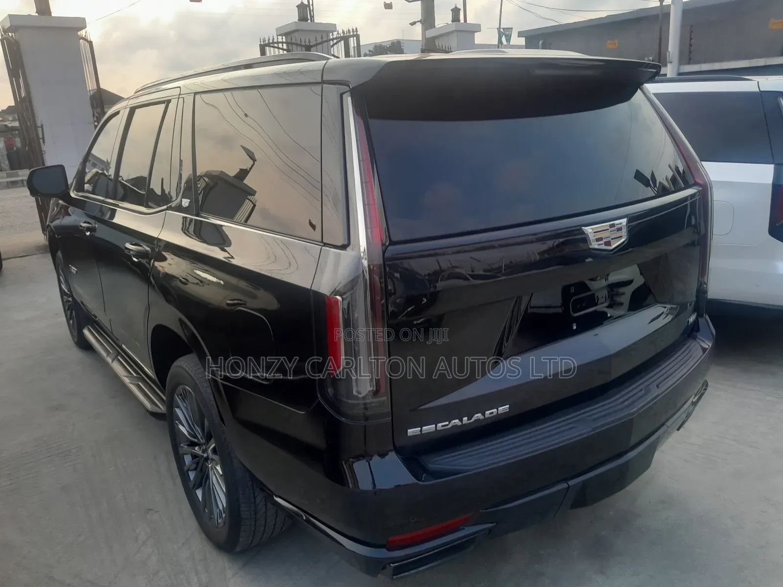 Cadillac Escalade ESV 2023 Black