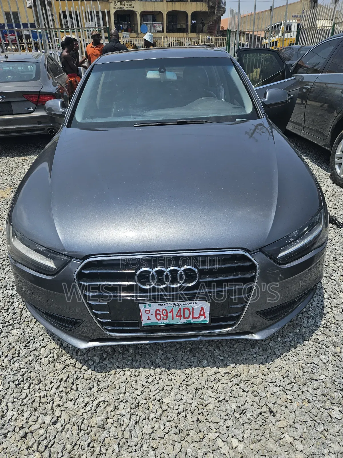 Audi A4 2.0T Premium Multitronic 2013 Gray