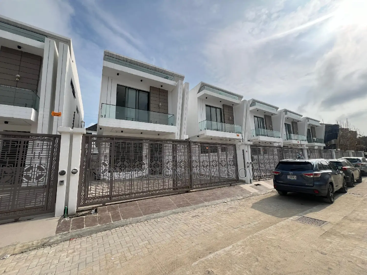 4bdrm Duplex in Lekki for sale