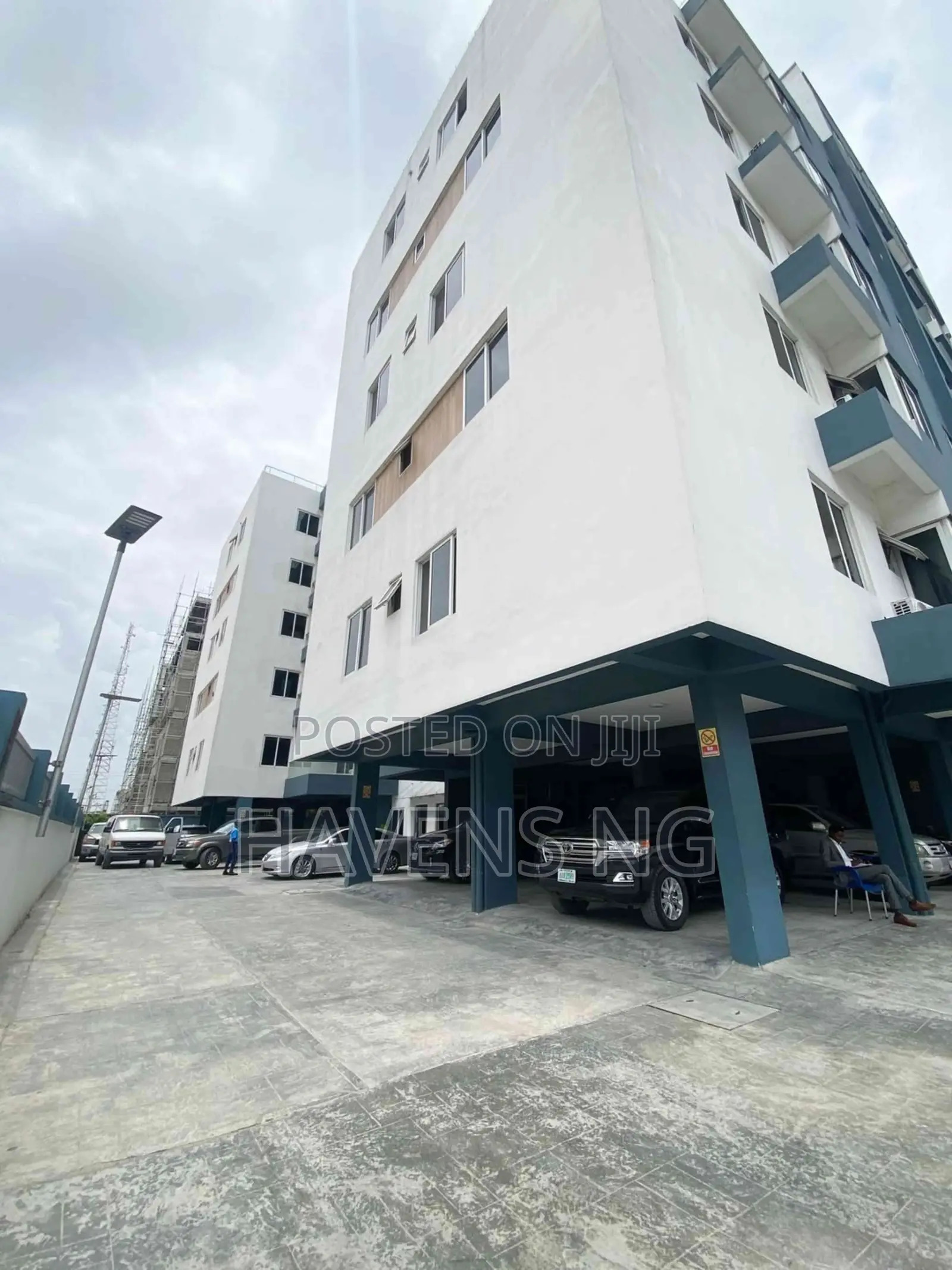 4bdrm Apartment in Ikate for sale