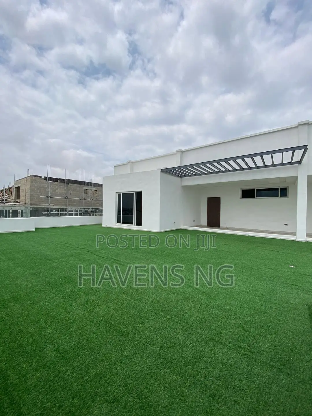 4bdrm Apartment in Ikate for sale