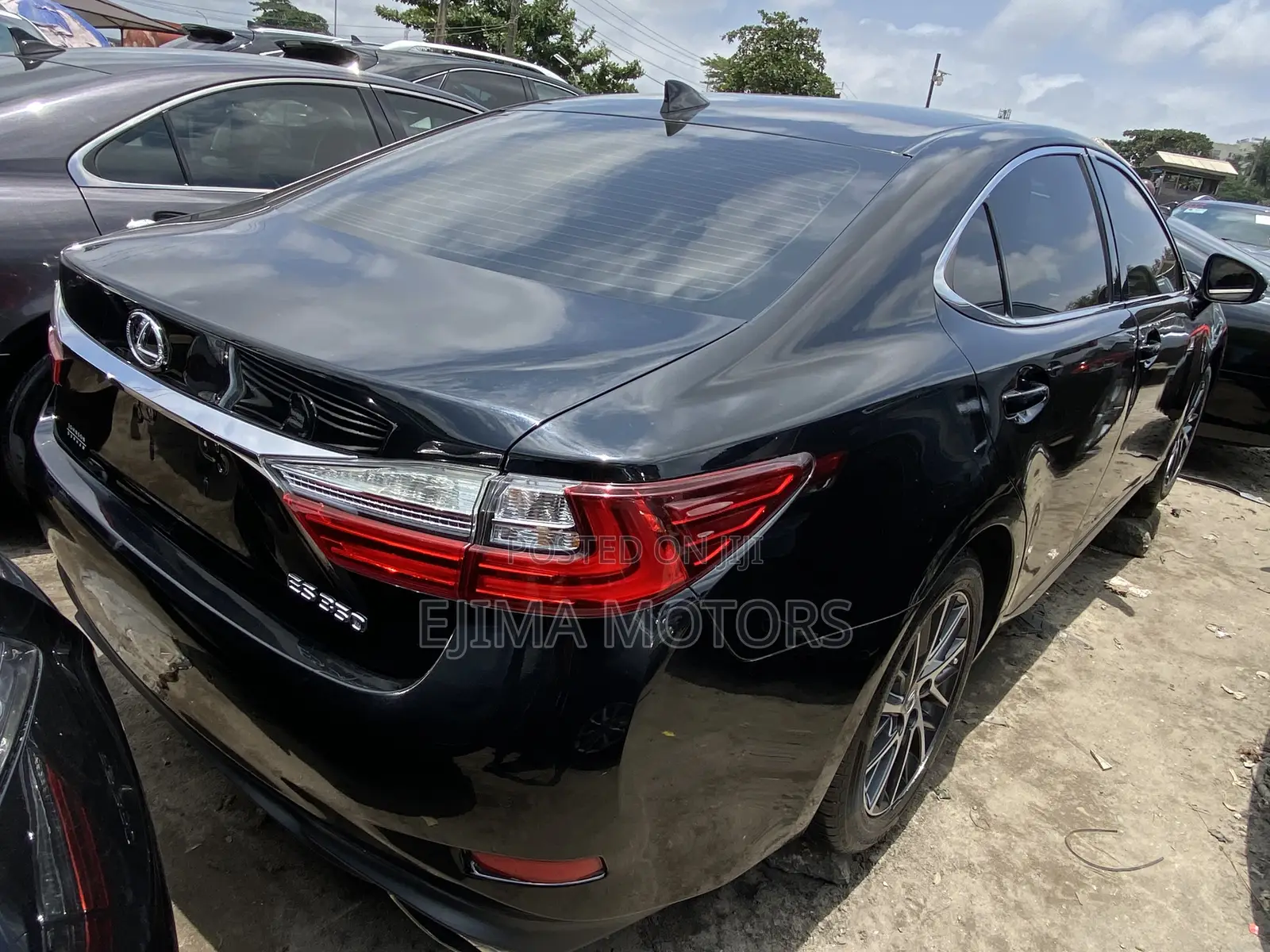 Lexus ES 2015 Black