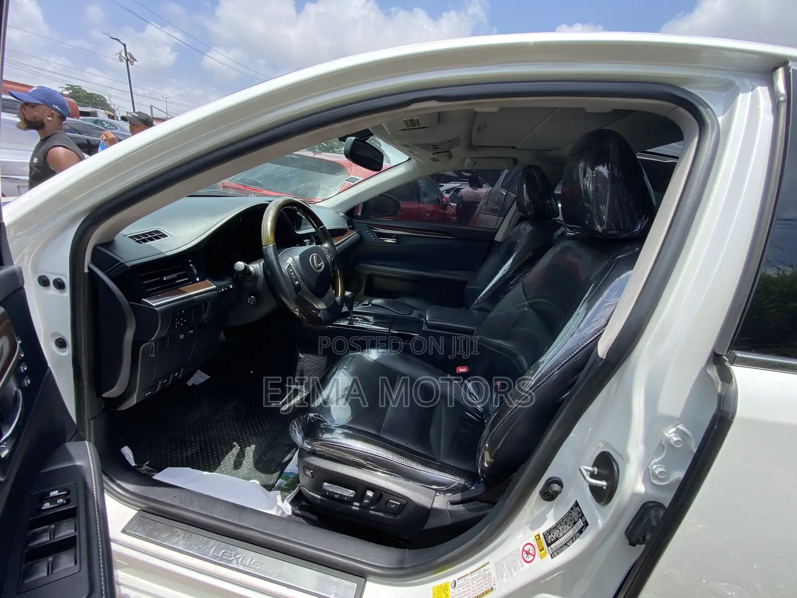 Lexus ES 350 FWD 2013 White