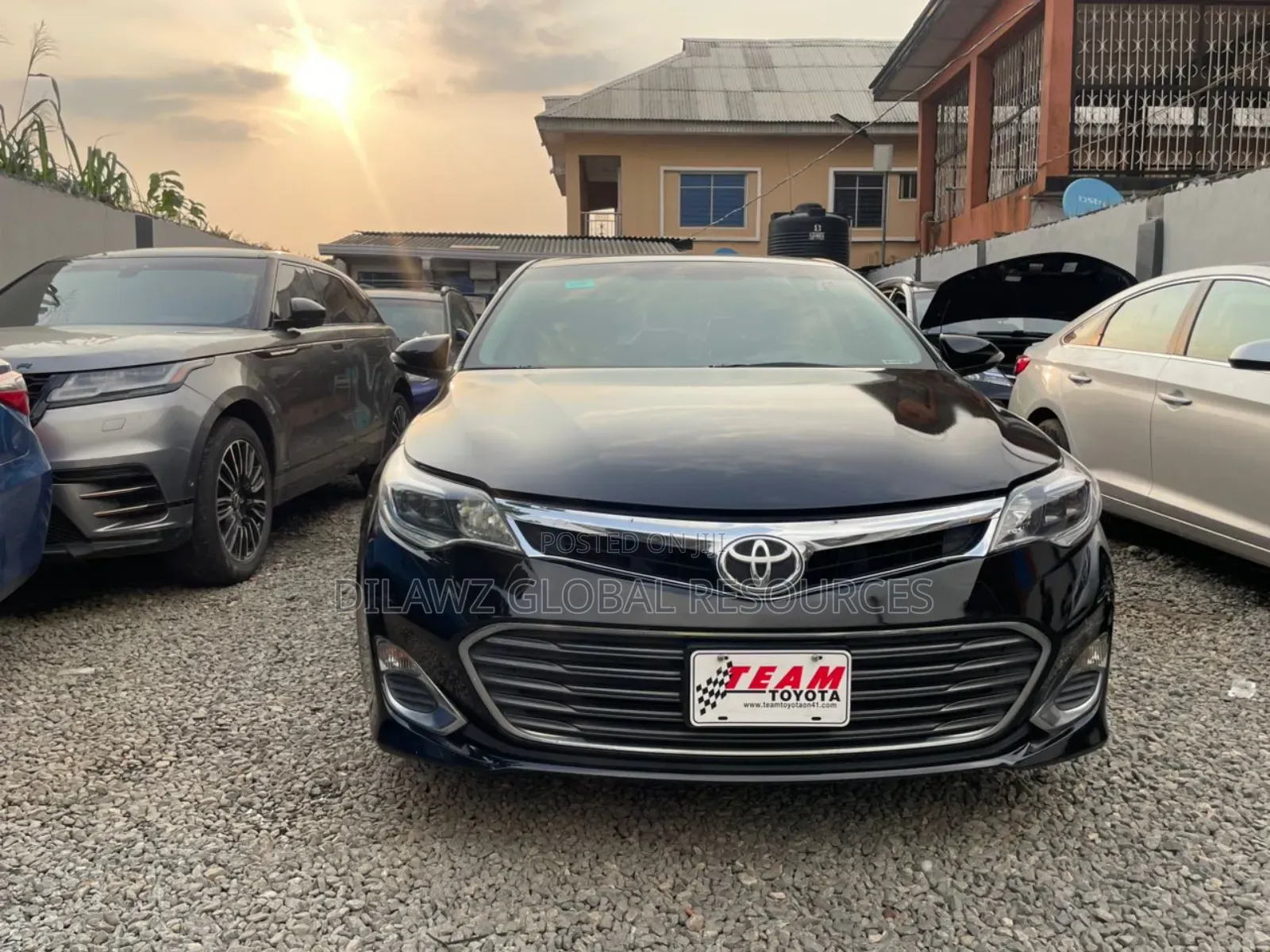 Toyota Avalon XLE Sedar FWD (3.5L 6cyl 6A) 2013 Black