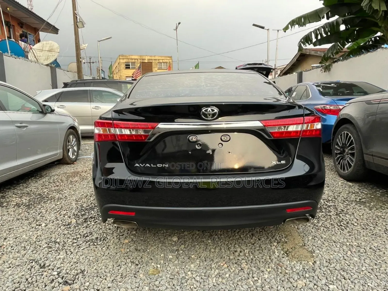 Toyota Avalon XLE Sedar FWD (3.5L 6cyl 6A) 2013 Black