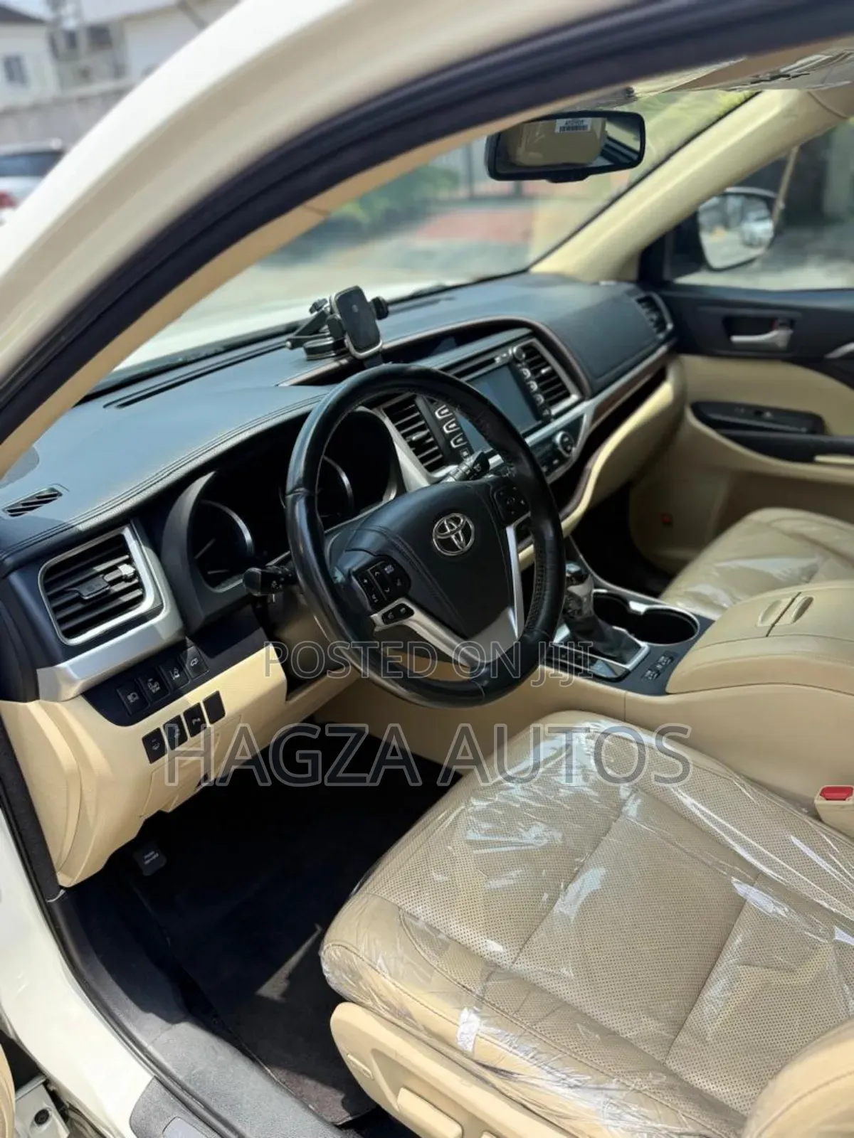 Toyota Highlander Limited 4dr SUV AWD (3.5L 6cyl 6A) 2015 White