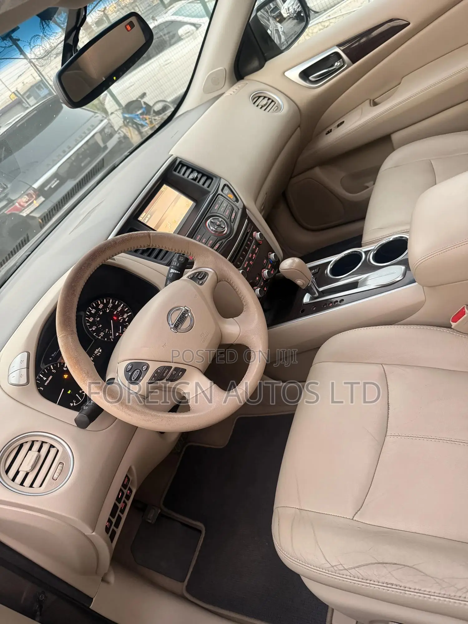Nissan Pathfinder 2014 Brown