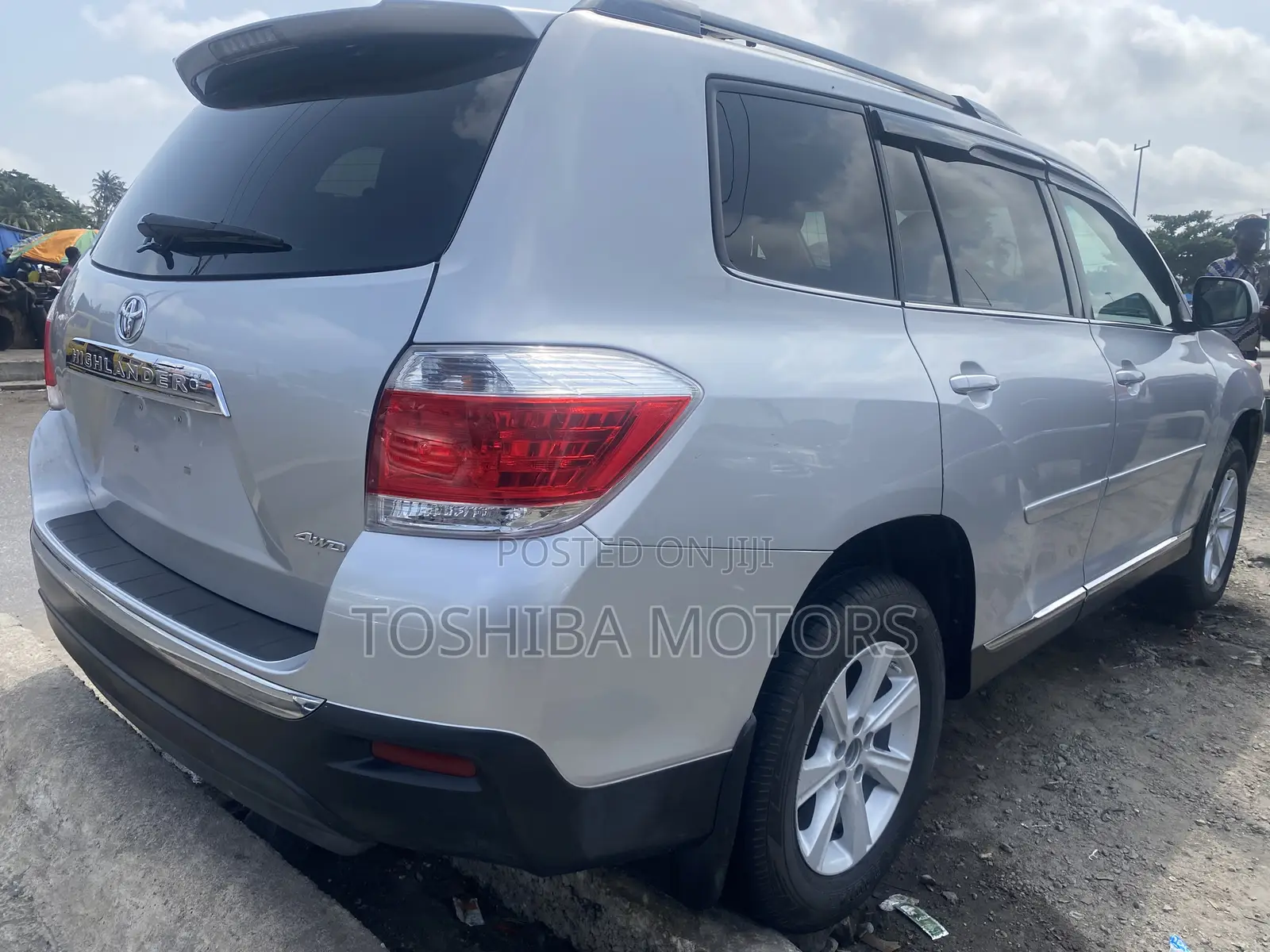 Toyota Highlander SE 3.5L 4WD 2013 Silver