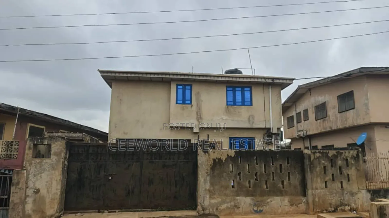 A Mini Warehouse Selfcompound Available for Lease