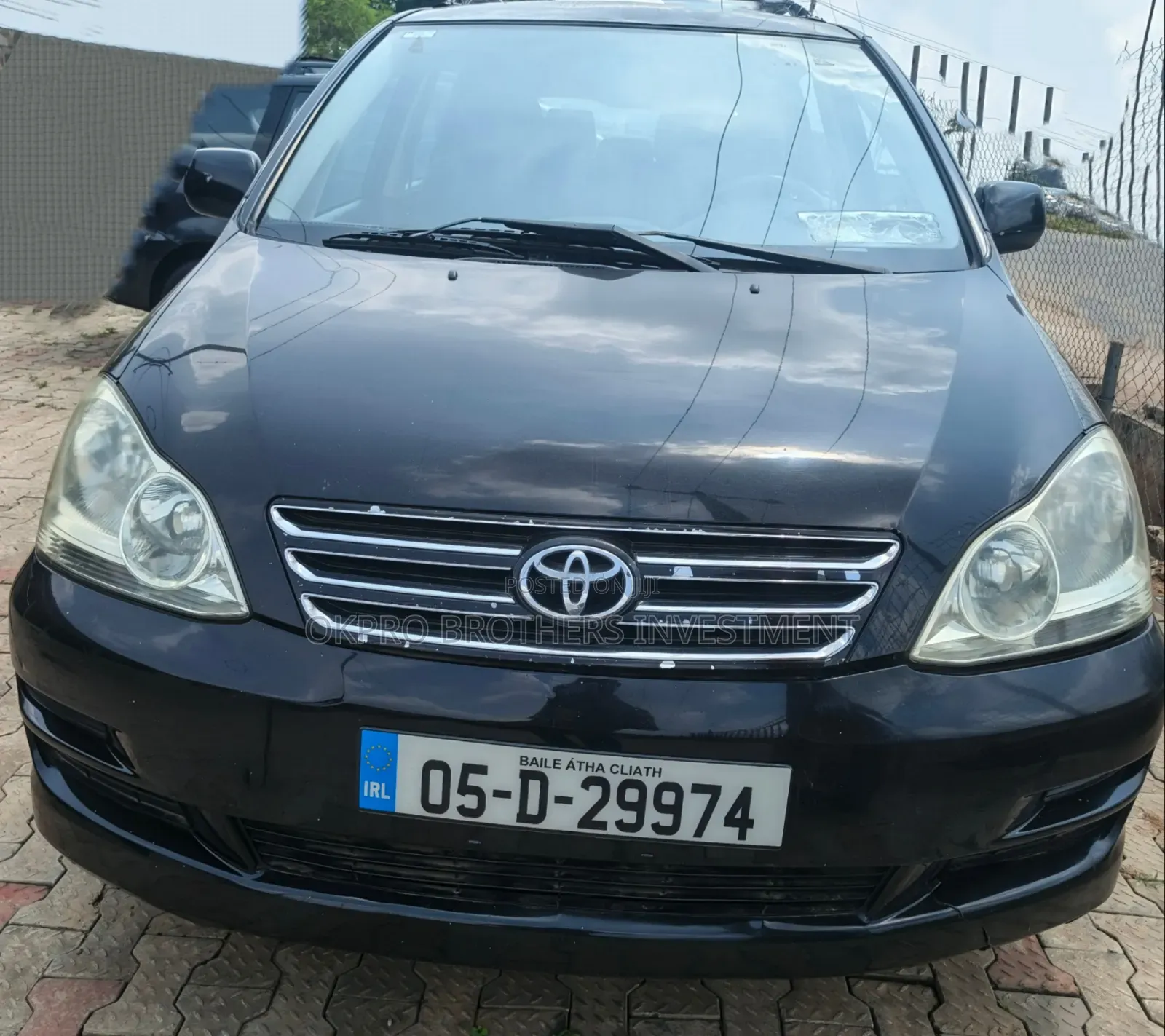 Toyota Avensis Verso 2.0 Petrol 2005 Black