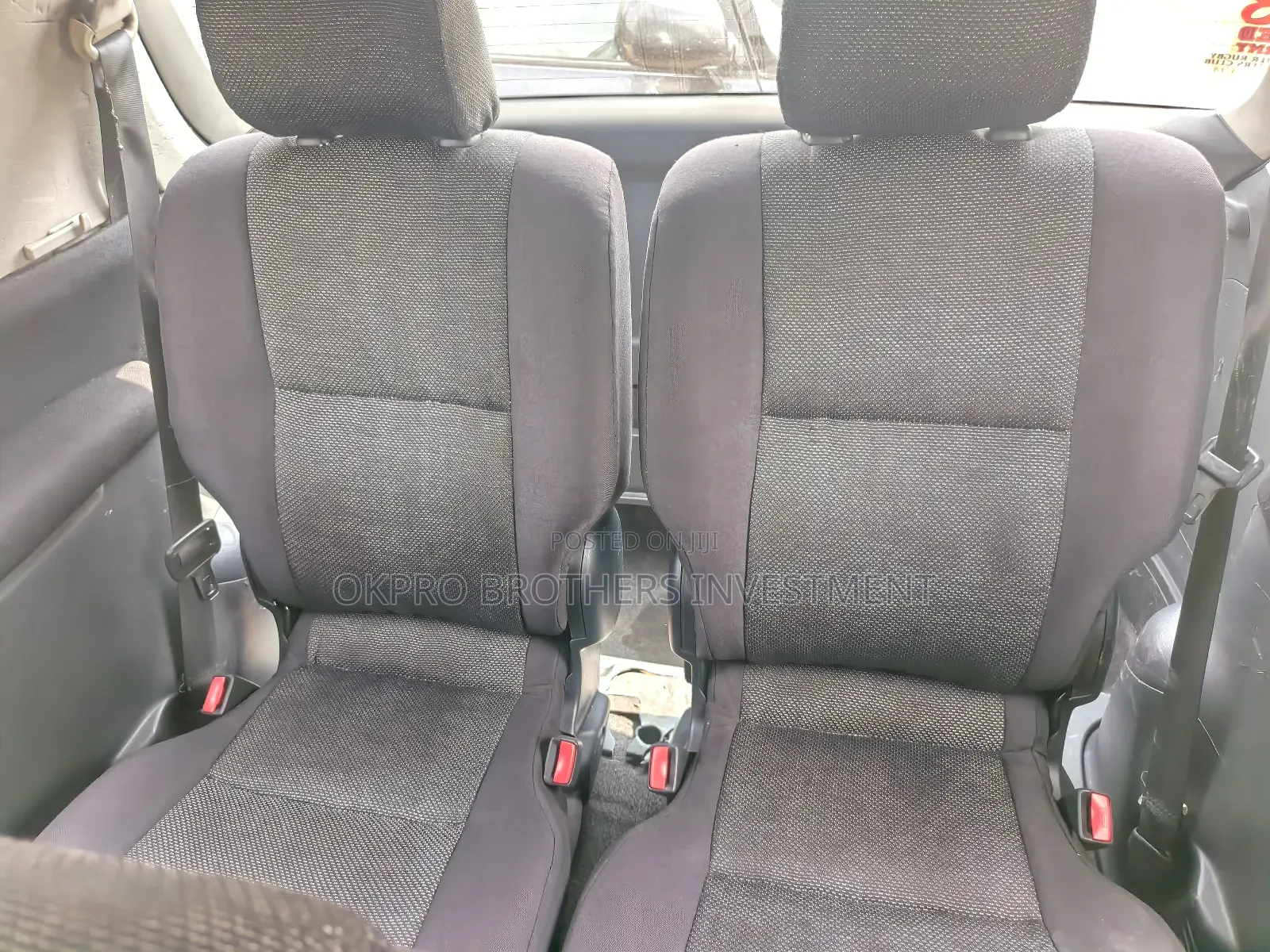 Toyota Avensis Verso 2.0 Petrol 2005 Black