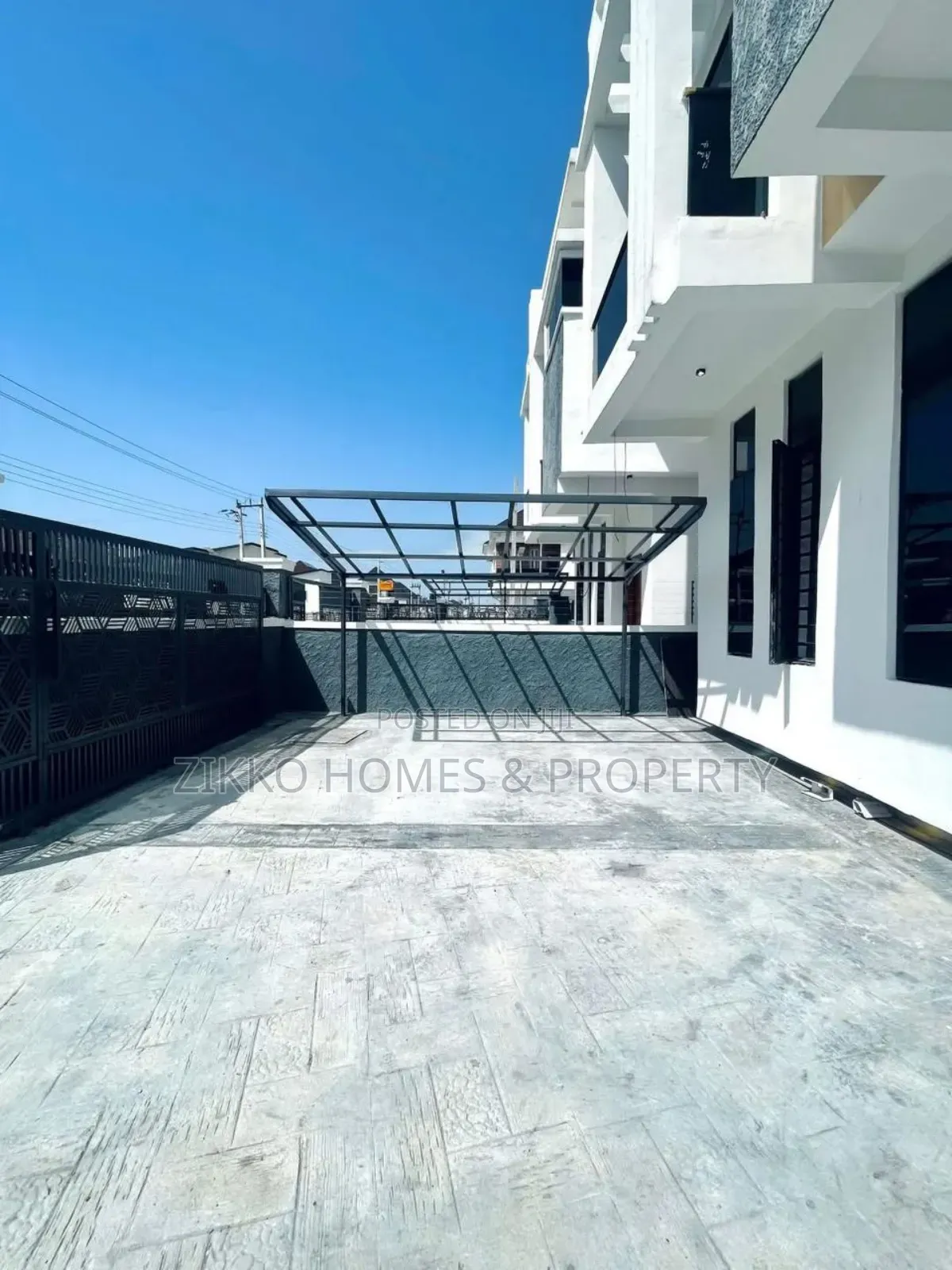 4bdrm Duplex in Harris Drive, VGC / Ajah for sale