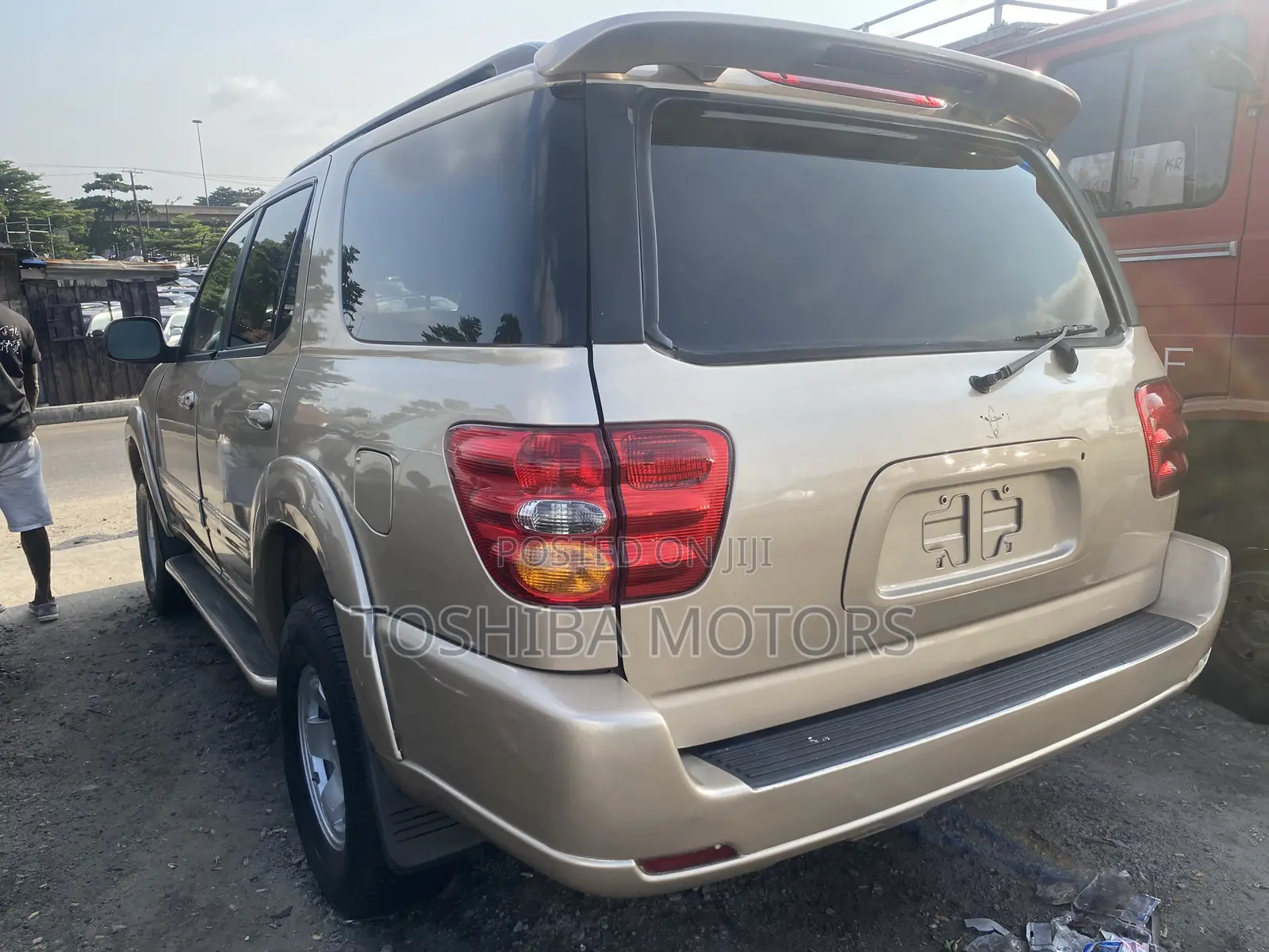 Toyota Sequoia Limited 4dr SUV 4WD (4.7L 8cyl 5A) 2005 Gold