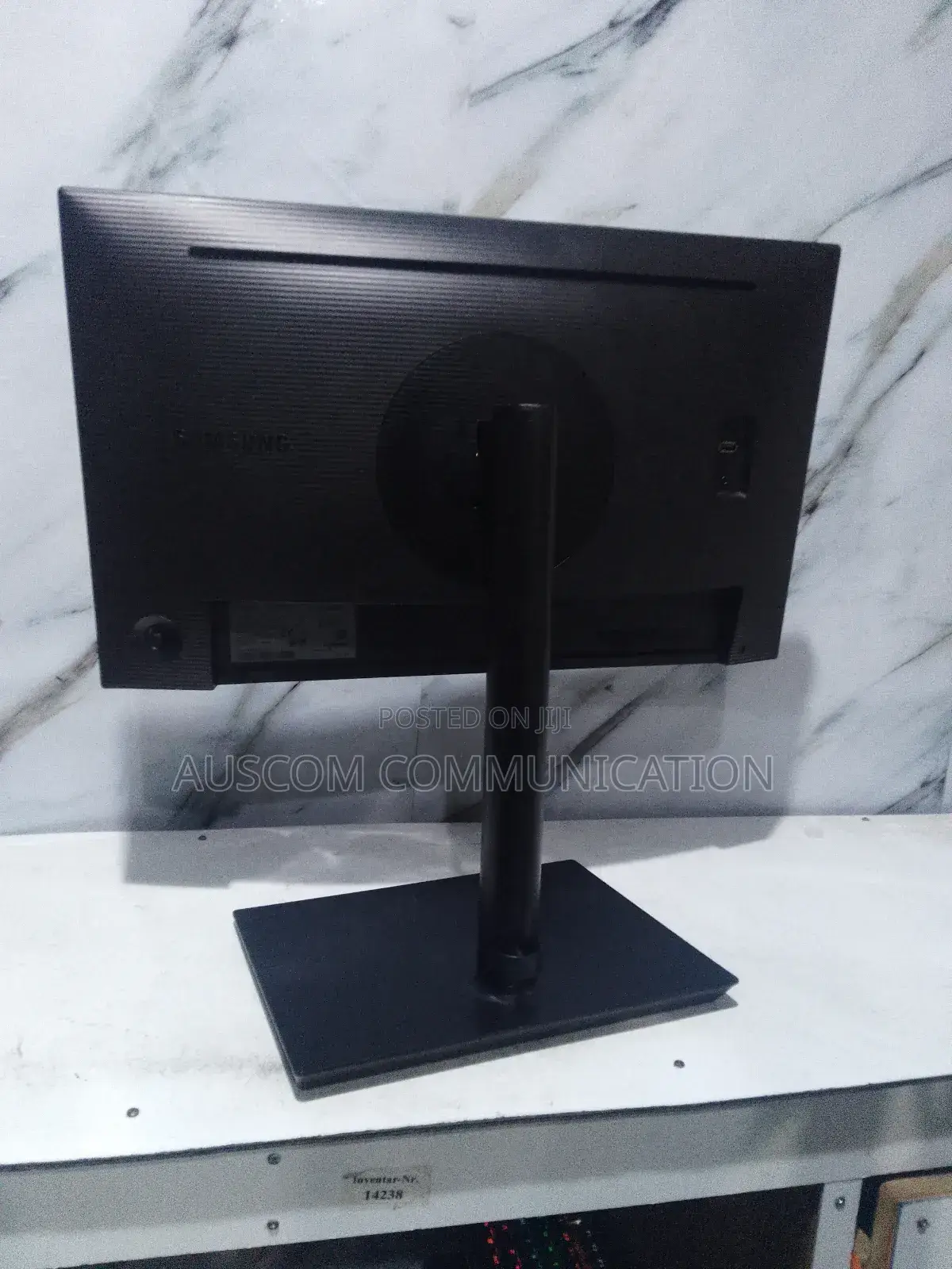 Samsung QHD Monitor 2560*1440 Ips Panel 75hz 16:9 Ratio Type C Port