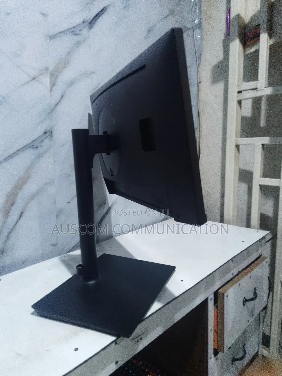 Samsung QHD Monitor 2560*1440 Ips Panel 75hz 16:9 Ratio Type C Port