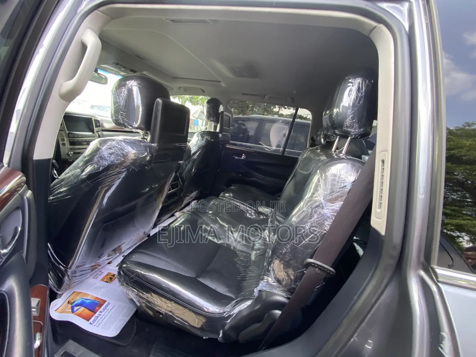 Lexus LX 570 AWD 2016 Gray