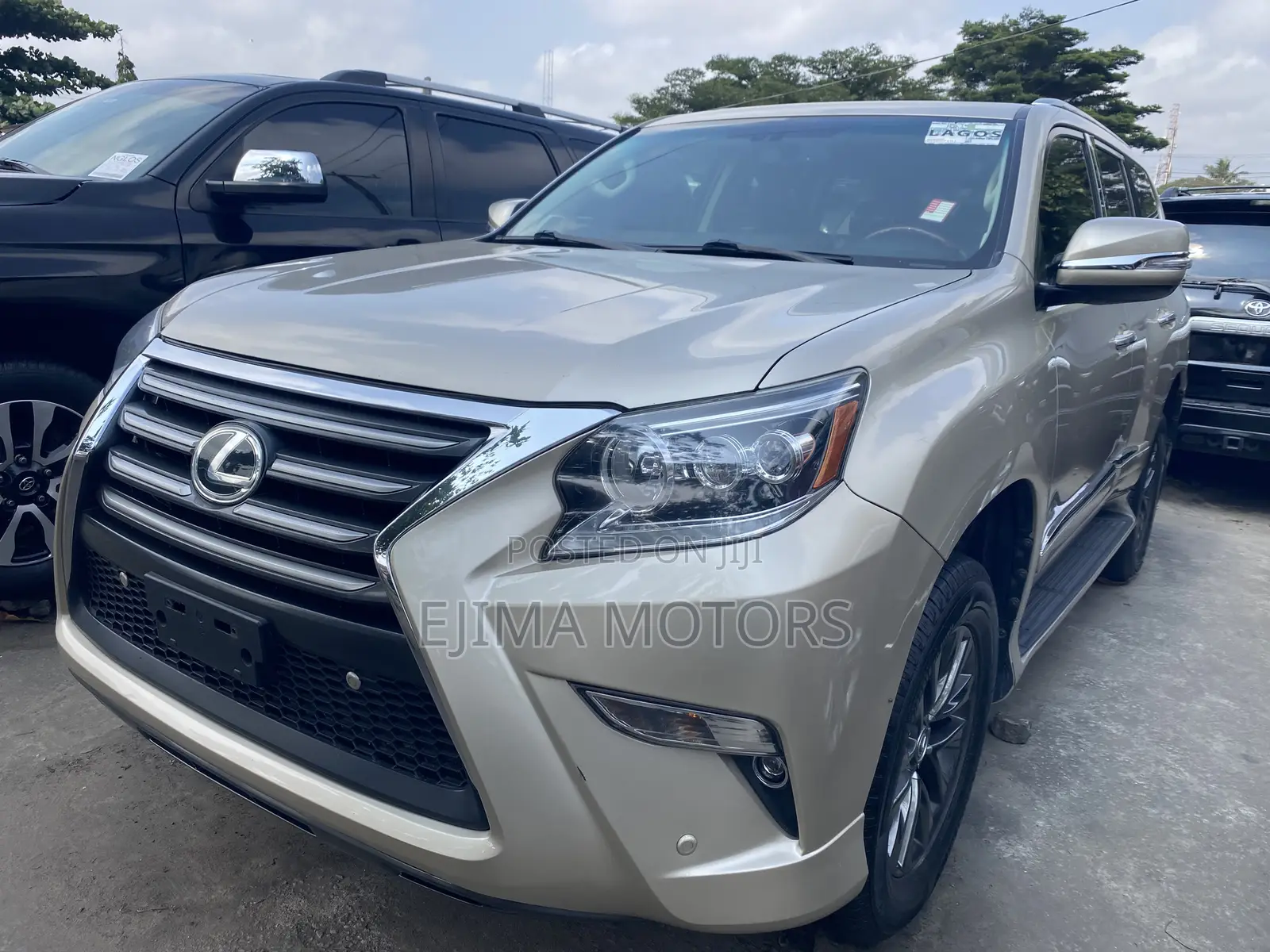 Lexus GX 460 Luxury 2014 Gold