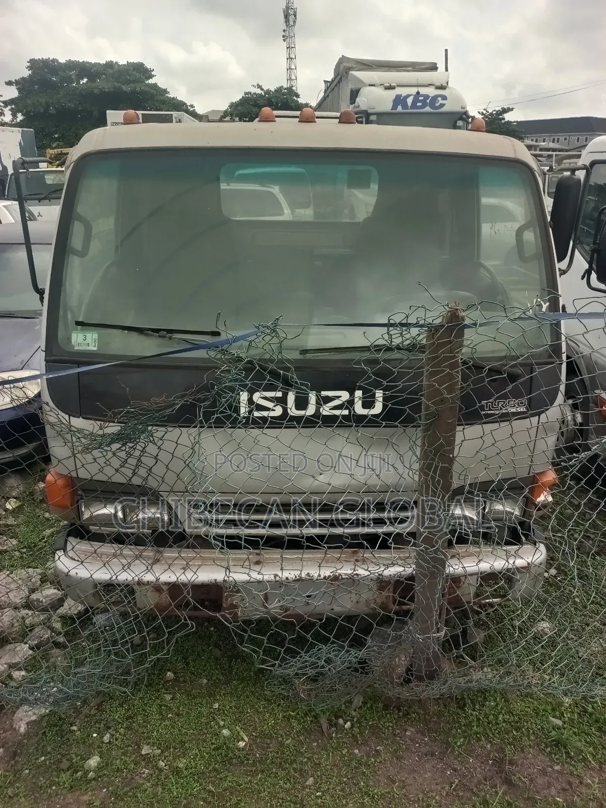 Isuzu Truck (Cab and Chassis) Automatic (Tokunbo)