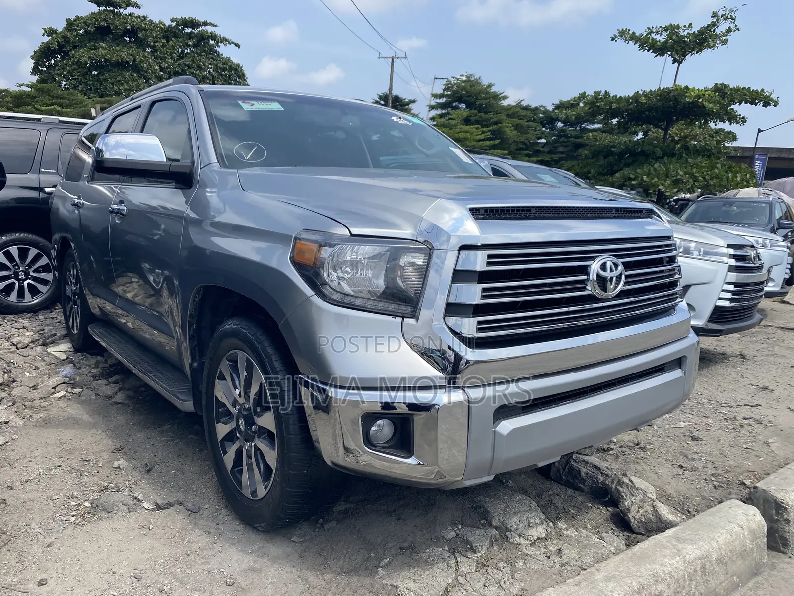 Toyota Sequoia 2013 Silver