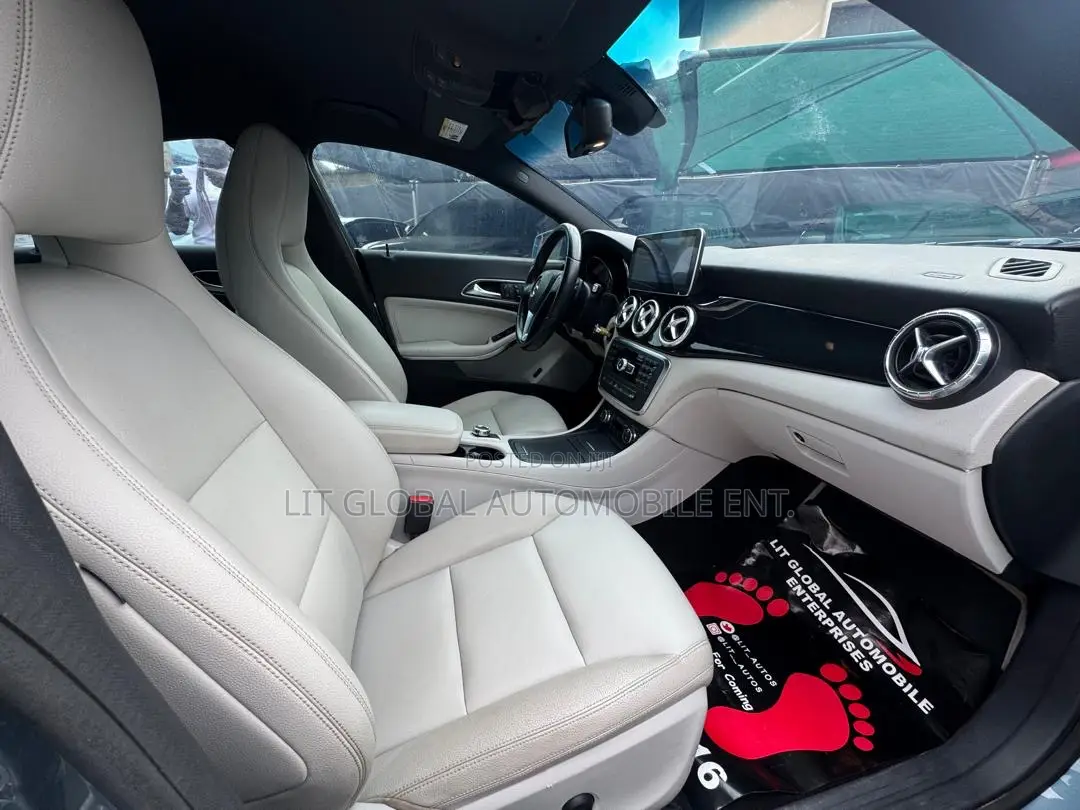 Mercedes-Benz CLA-Class CLA 250 Sedan 2014