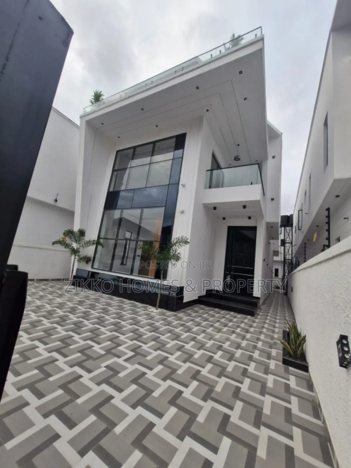 5bdrm Duplex in Ajah, Lekki for sale