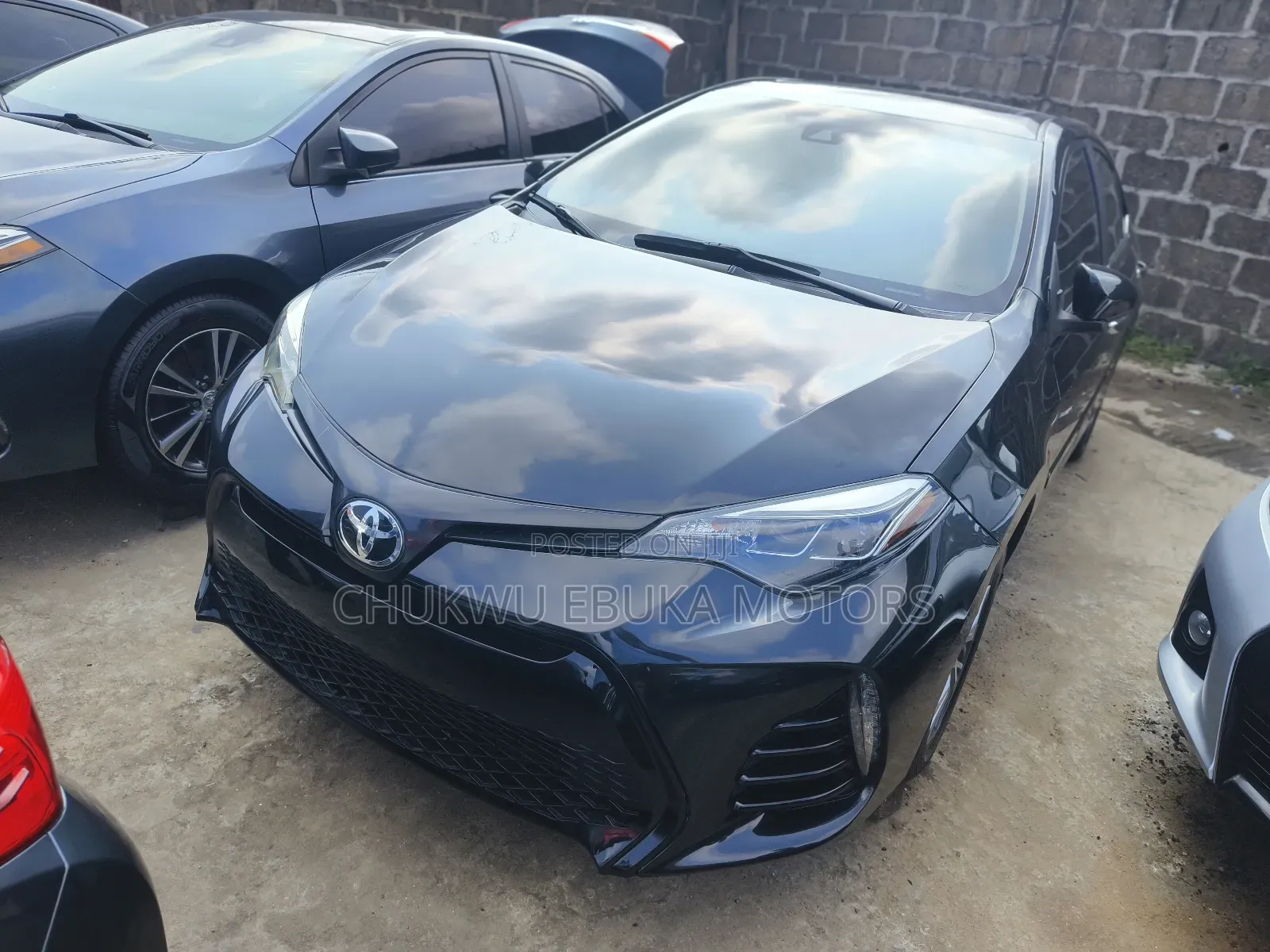 Toyota Corolla XLE 4dr Sedan (1.8L 4cyl CVT) 2017 Black