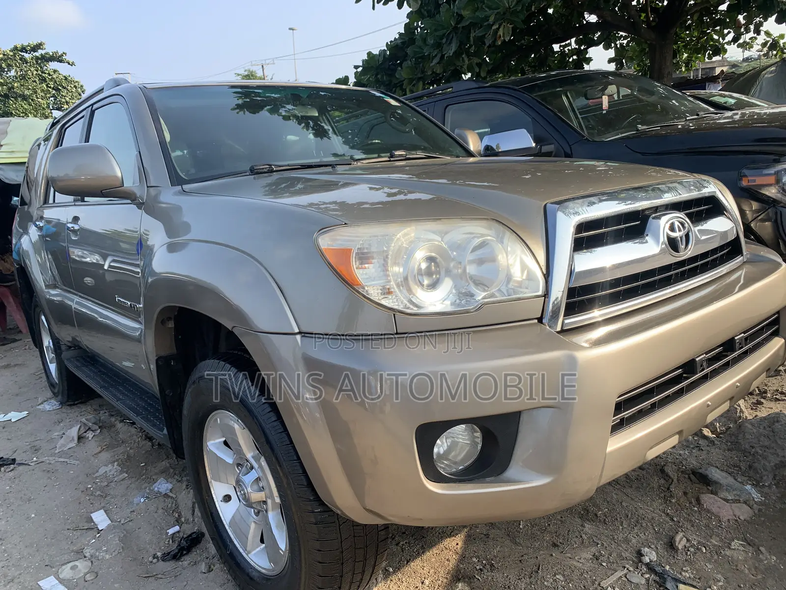 Toyota 4-Runner Limited 2008 Gold