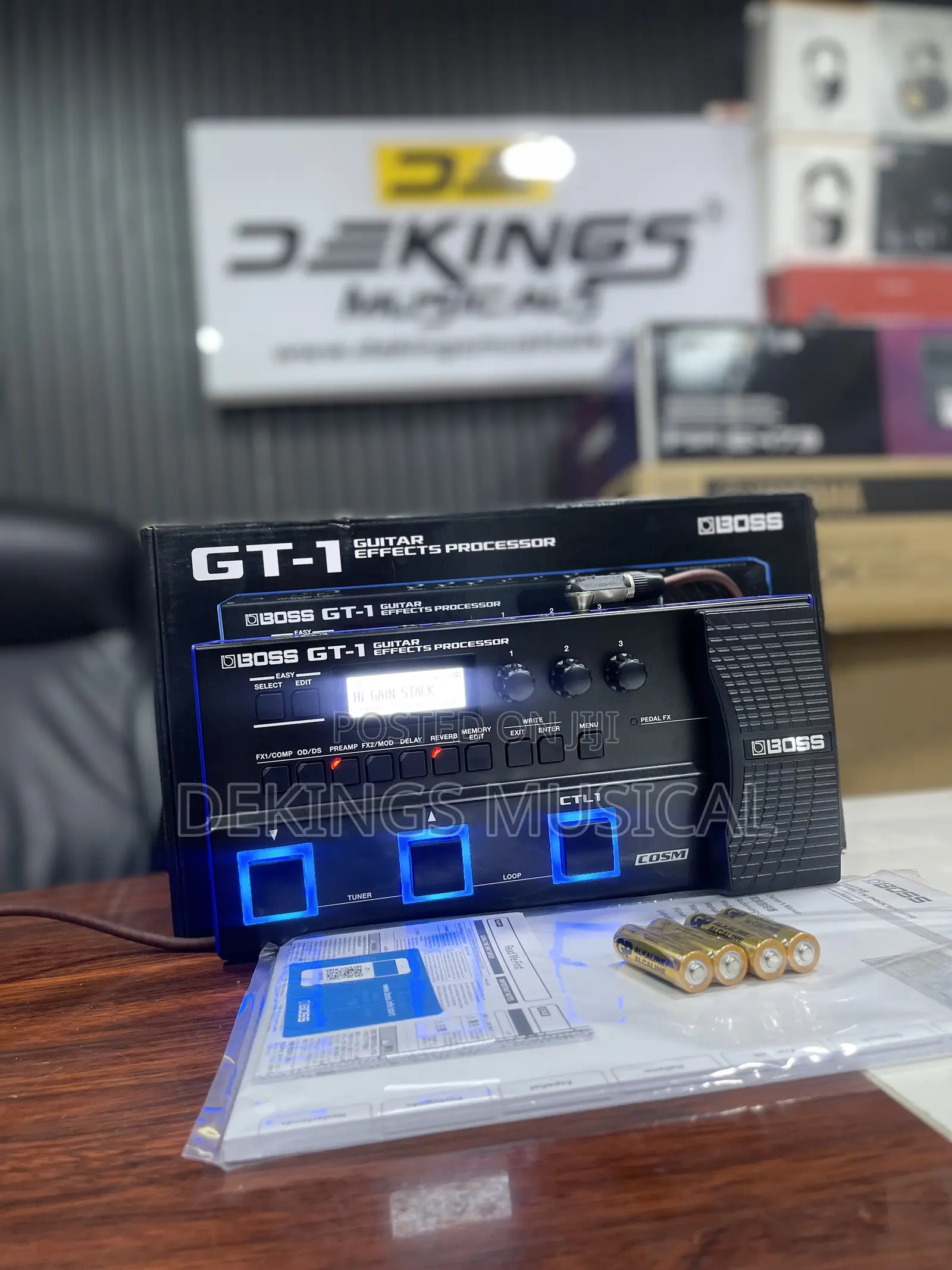 Boss Gt1 Guitar Effects Processor