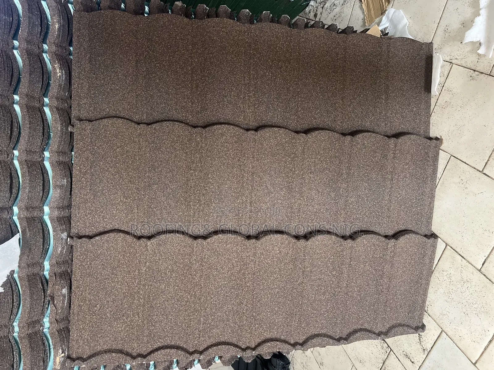 Brown Stone Coated Roofing Tiles Bond Design
