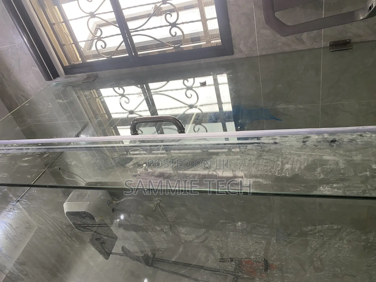 Glass. Cubicle