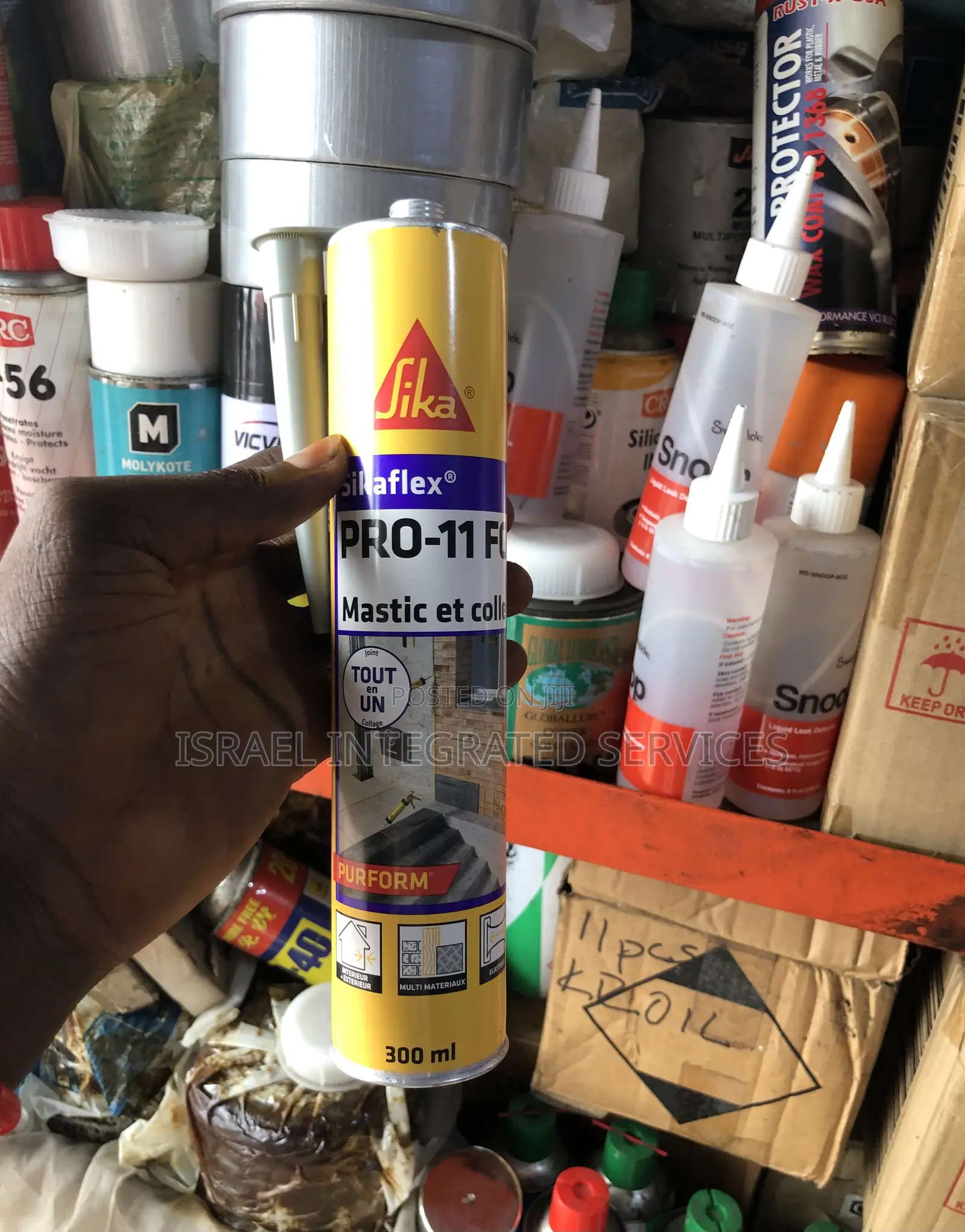 Sikaflex Pro-11 Fc Purform Adhesive and Sealant.