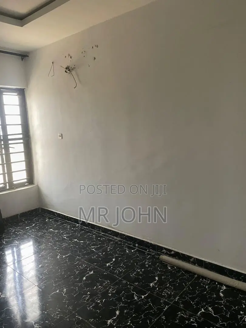 1bdrm Shared Apartment in Owo, Lekki for rent