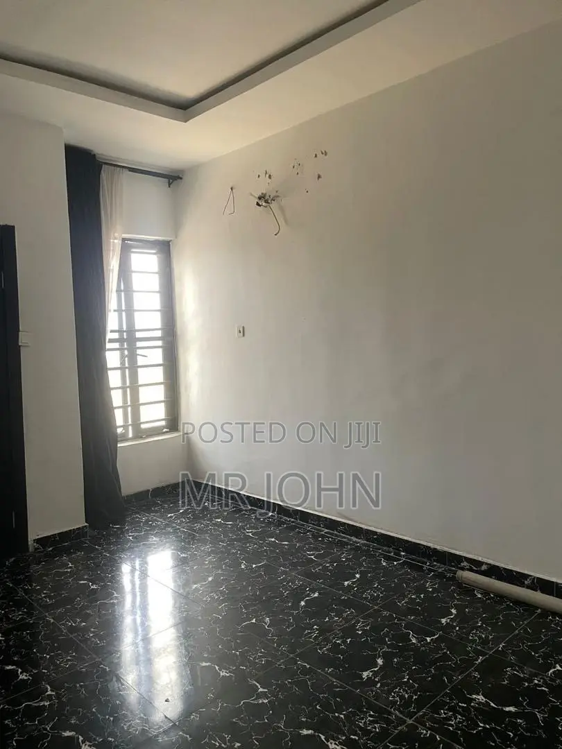 1bdrm Shared Apartment in Owo, Lekki for rent